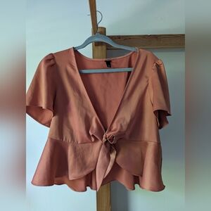 Wild Fable Tie-Front crop blouse L in Pink